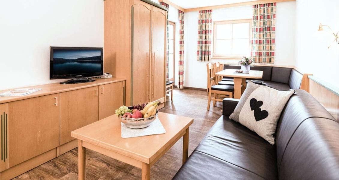 Feriengut Hasenau Aparthotel Saalbach-Hinterglemm Exteriör bild
