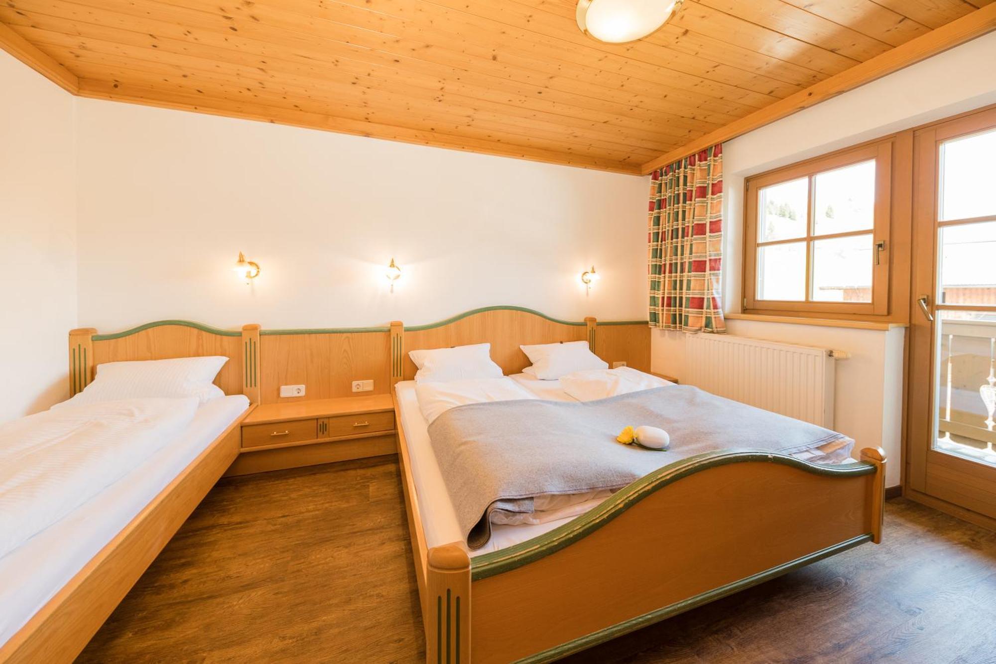 Feriengut Hasenau Aparthotel Saalbach-Hinterglemm Exteriör bild